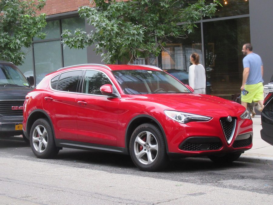 Alfa Romeo Stelvio: кроссовер с характером