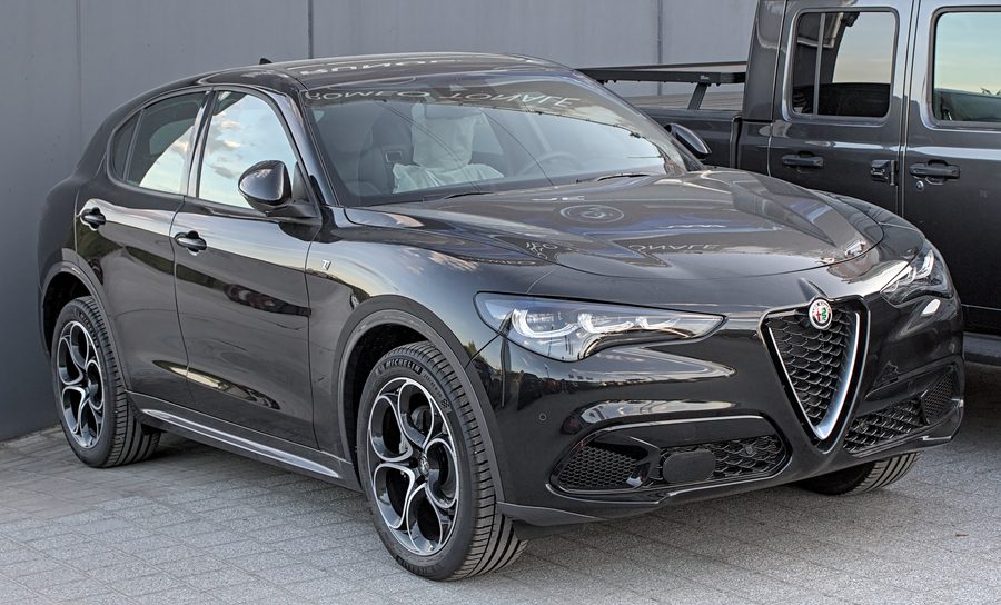 Alfa Romeo Stelvio: кроссовер с характером