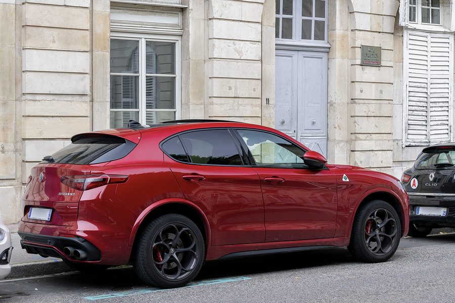 Alfa Romeo Stelvio: кроссовер с характером